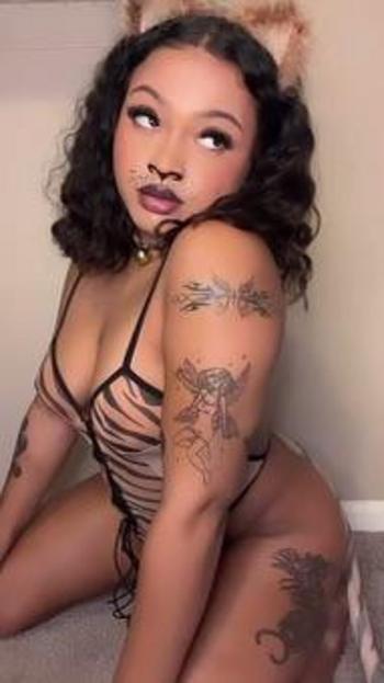 512-731-0565, 24  female escort, San Marcos