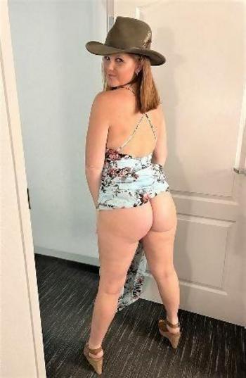 2102585884, female escort, San Marcos